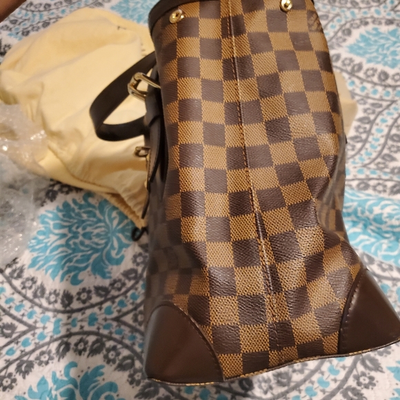 Louis Vuitton Hampstead MM - Picture 9 of 15